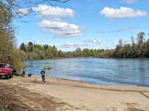 Willamette River access in Independence, Oregon